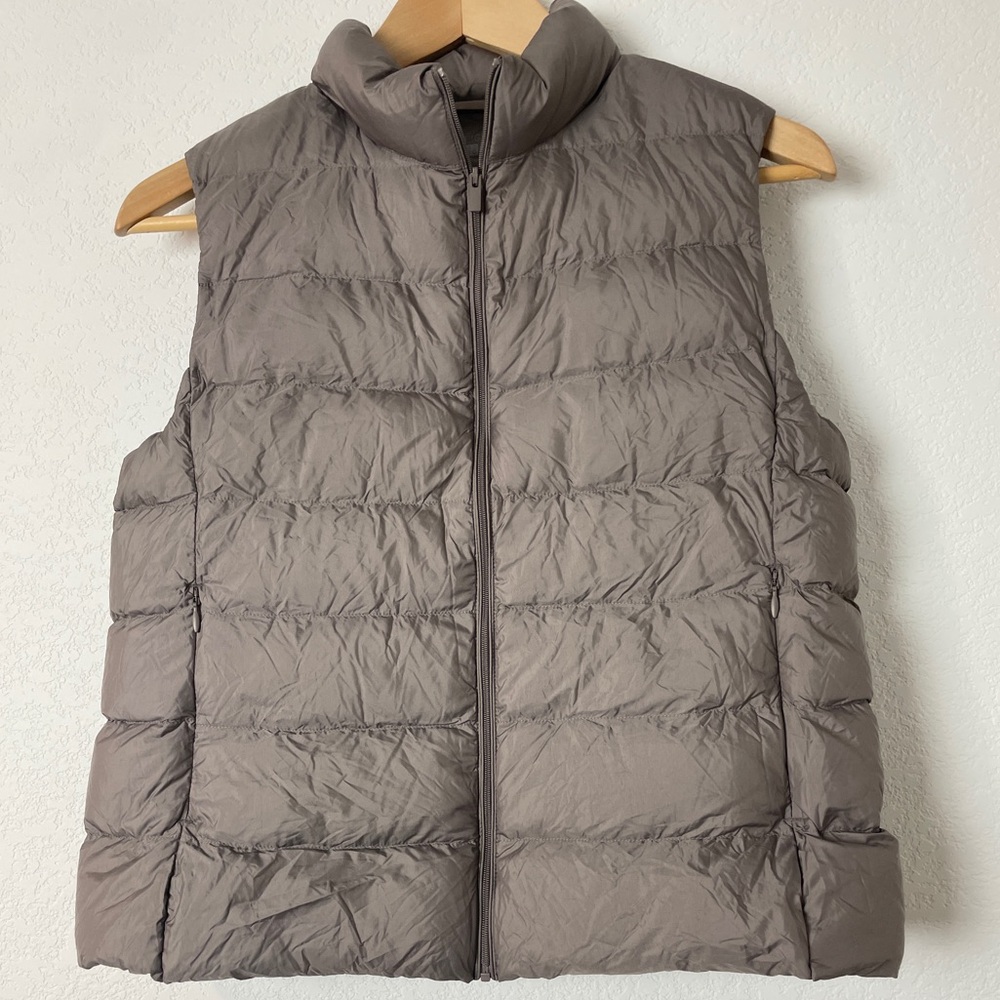 UNIQLO ultra light down ULD vest
